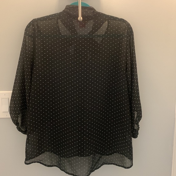 Sunny Leigh Black w/white polka dots Blouse Sz M - Picture 2 of 6